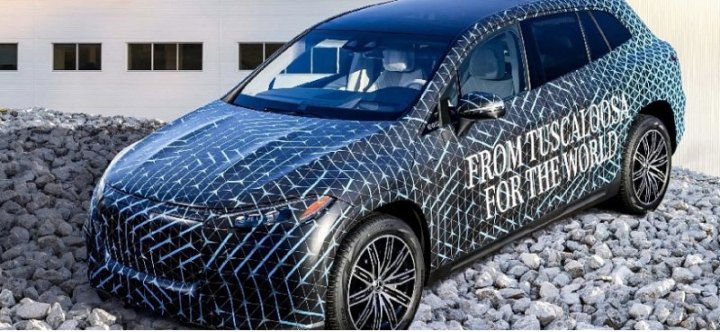 Электрический кроссовер Mercedes-Benz EQS дебютирует 19 апреля в Пекине