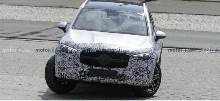 Опубликованы фотографии кроссовера Mercedes GLC 2023 модельного года