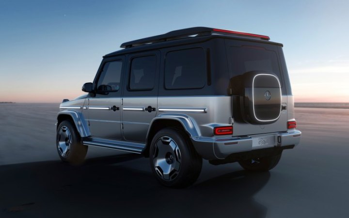 Mercedes не стал вдаваться в подробности, уточнив, что они рассчитывают предложить электромобиль…