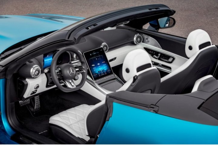 Первый спортивный автомобиль AMG высокого класса с четырехцилиндровым двигателем с турбонаддувом…