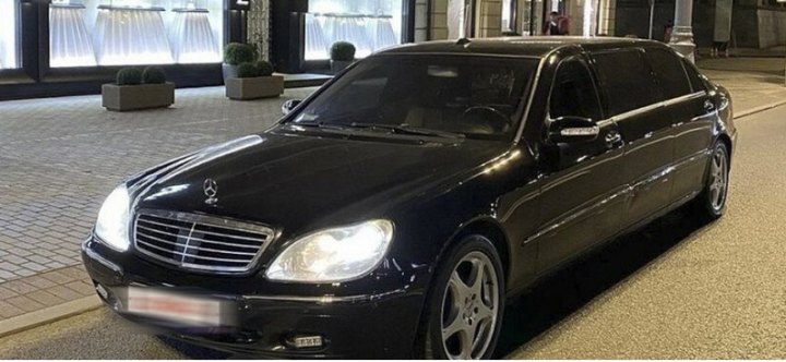 Лимузин Mercedes S-Class Pullman покойного Жириновского выставили на продажу