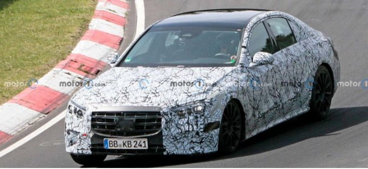На тестах замечен прототип следующего поколения Mercedes E-Class