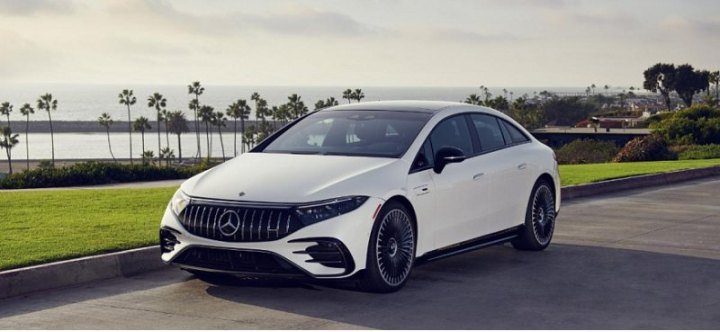 MERCEDES сотрудничает с ZYNC для усовершенствования инновационного экрана MBUX Hyperscreen