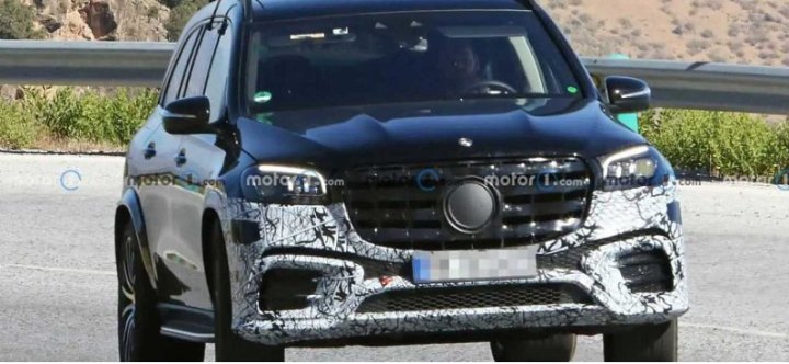 Mercedes-Benz GLS 2024 года предположительно с новым мотором показали на шпионских фото