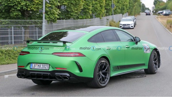 Первоначально 4-дверное купе AMG GT дебютировало в 2018 году, а его публичная премьера состоялась…