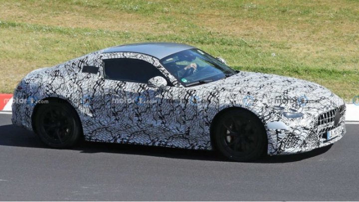 Говоря о двигателе M139, адаптированном от компактных автомобилей AMG «45», будет интересно…