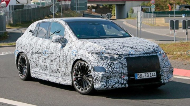 Mercedes не указал, когда кроссовер EQE поступит в продажу. Мы не удивимся, если это произойдет до…
