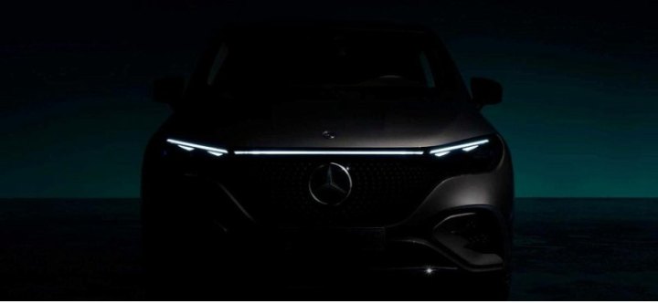 Электрический кроссовер Mercedes-Benz EQE показали на тизере