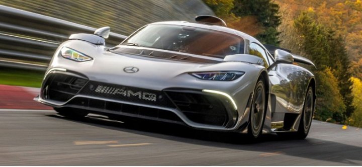 Гиперкар Mercedes-AMG One установил рекорды производственного круга еще на трех трассах