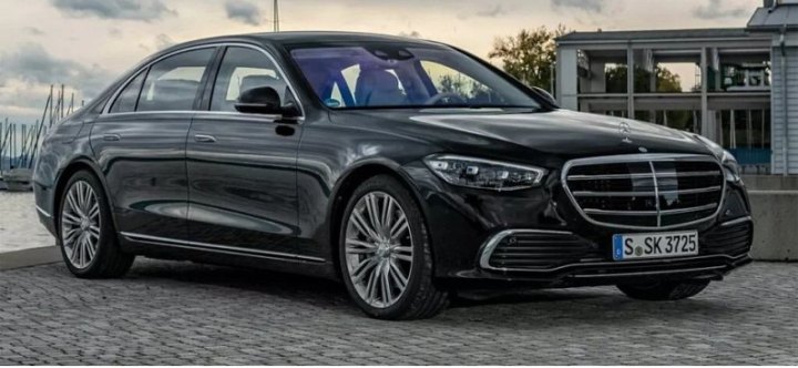 Mercedes отзывает один новый Mercedes S-Class из-за проблем с креплением приборной панели