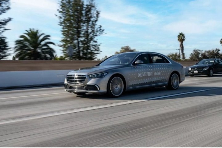 Drive Pilot будет доступен в Соединенных Штатах опционно для иномарокMercedes-Benz S-Class и седана…