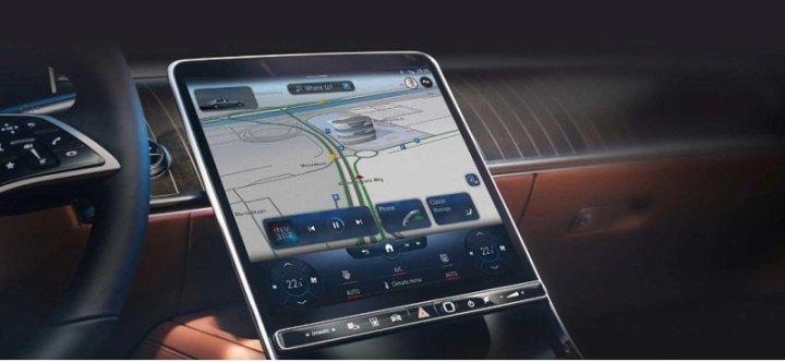 Компания Mercedes анонсировала обновленный мультимедийный комплекс MBUX