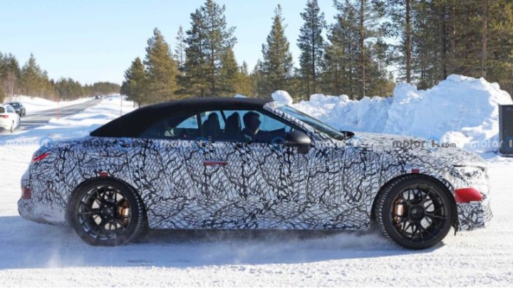 Mercedes-Benz активизировал фазу тестирования нового Mercedes CLE-Class, представив нечто новое и…