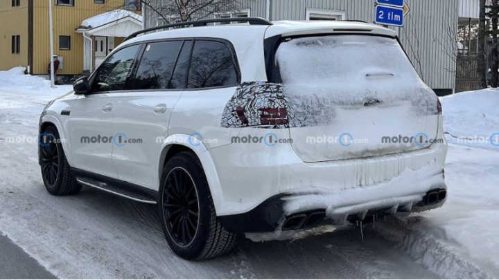 Mercedes-Benz, похоже, не торопится с разработкой обновленного GLS. Третье поколение флагманского…