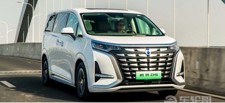 В Сети представили роскошный 400-сильный минивэн Denza D9 от концернов BYD и Mercedes-Benz