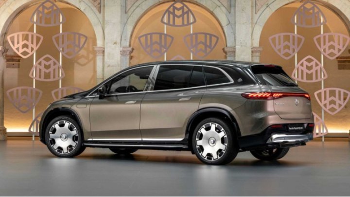 Mercedes не раскрывает цены на Maybach EQS, который будет производиться вместе со стандартной…