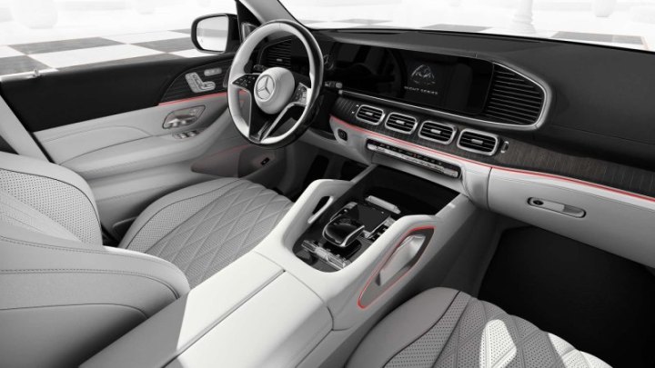 В целом, Maybach определенно продолжает устанавливать стандарты на рынке роскошных автомобилей,…