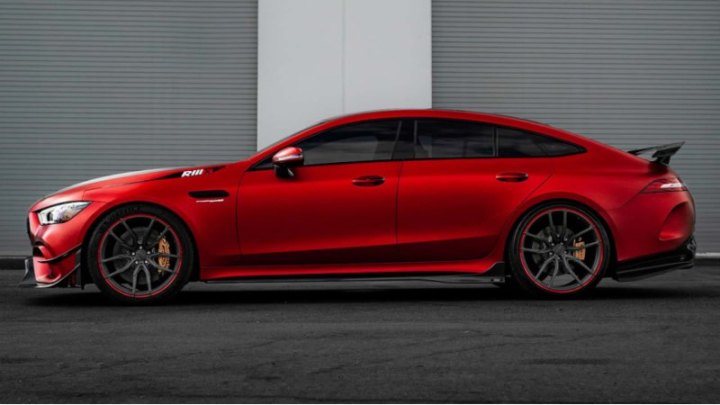 Renntech предлагает новое обновление для 4-дверного купе Mercedes-AMG GT63. Он называется RIIX…