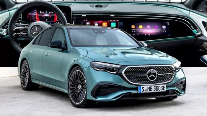 Еще не известны названия гибридных установок V8 в линейках C-Class и E-Class, но Mercedes уже…