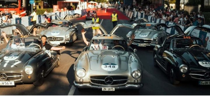 За честь посидеть за рулем культового Mercedes 300 SL нужно будет заплатить 14 млн.руб.