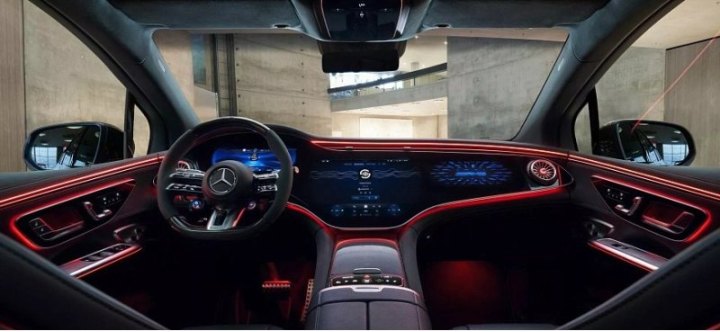Новые модели Mercedes-Benz могут сочинять песню во время вождения