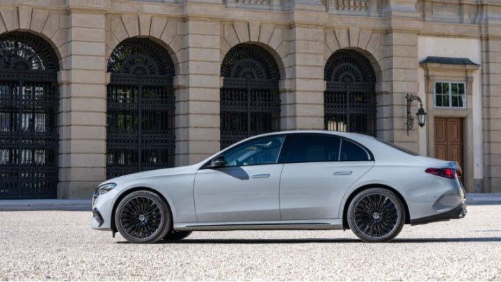 Кроме того, такой шаг от Mercedes-Benz может стать примером для других автопроизводителей,…