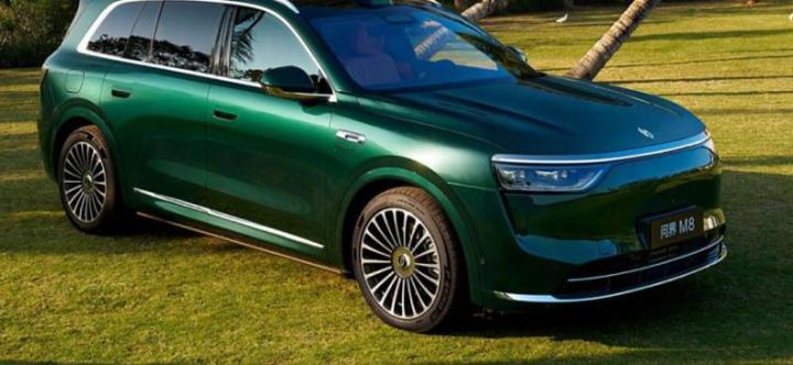 Кроссовер Aito M8 получит салон в стиле Mercedes-Benz. Что общего