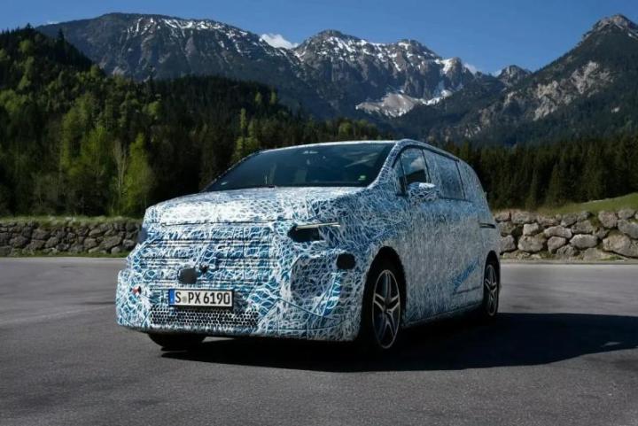 Сколько будет стоить новый и очень роскошный электрический фургон от Mercedes