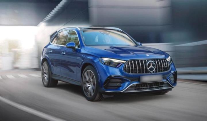 От 9,3 млн рублей: В РФ продают Mercedes-AMG GLC нового поколения