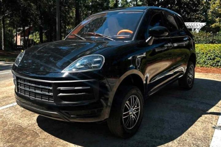 Реплика внедорожника Porsche Cayenne, сделанная из гольф-кара