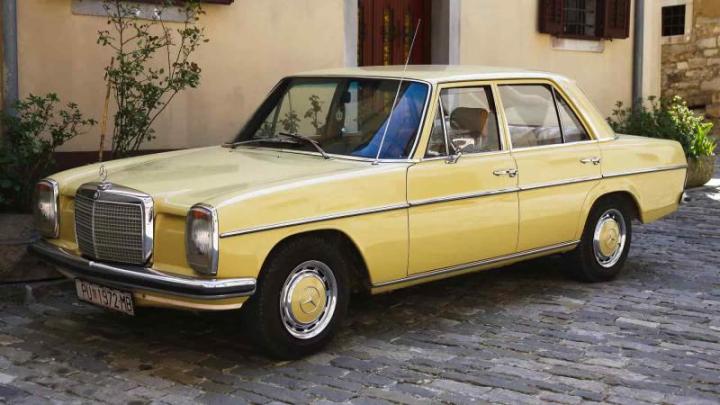 Mercedes-Benz W115