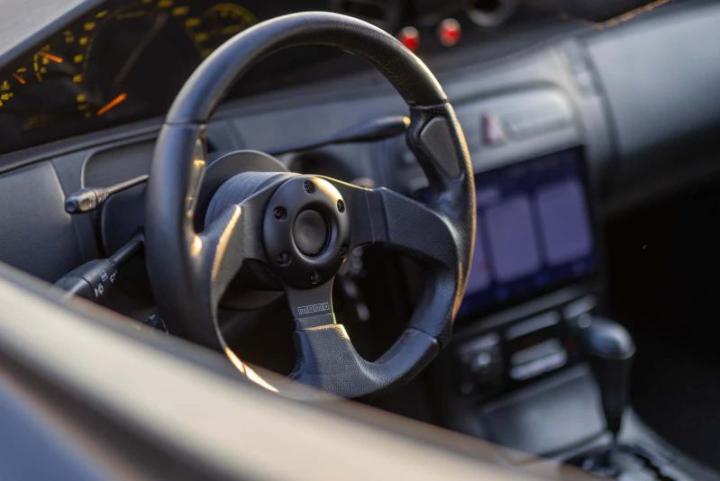 Интерьер Бэтмобиля из Mercedes-Benz CL55 AMG
