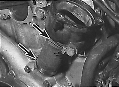 Location of the drain hose clamps