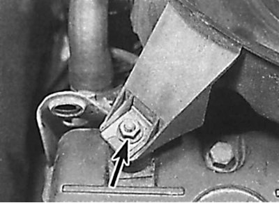 Air filter housing rear mounting nut location