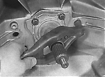 Removal the clutch release lever
