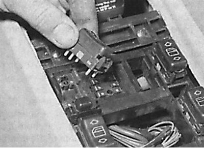 Removal the rear switch from the center console