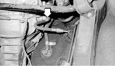 Fig. 6.3. Visual inspection of the clutch hydraulic drive. The arrow indicates the location of the…