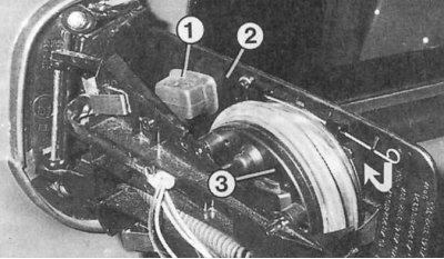 Fig. 10.12. Rear-view mirror with housing removed: 1 – mirror heater contact; 2 – mirror glass; 3 –…