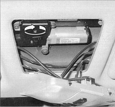 Fig. 11.33. Emergency closing of the hatch