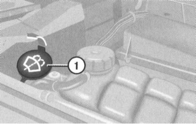1. Резервуар жидкости омывания стекол установлен в правом заднем углу двигательного отсека, позади…
