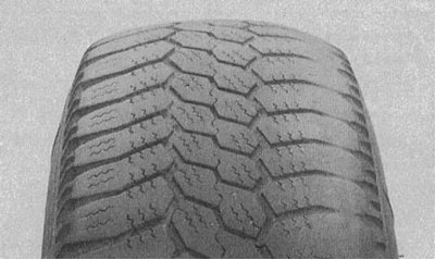 Предните гуми може да се износват неравномерно поради неправилно регулиране на колелата. Можете да…