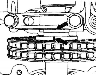 7. Set the piston of the first cylinder to the TDC position and check the alignment of the marks.