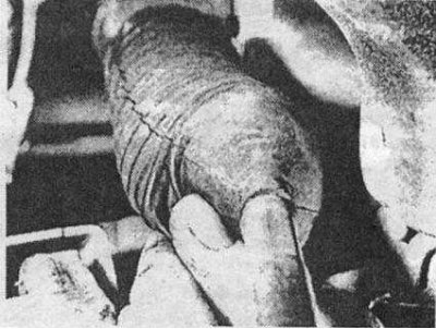 Checking the condition and reliability of fastening of the protective covers of the steering rack